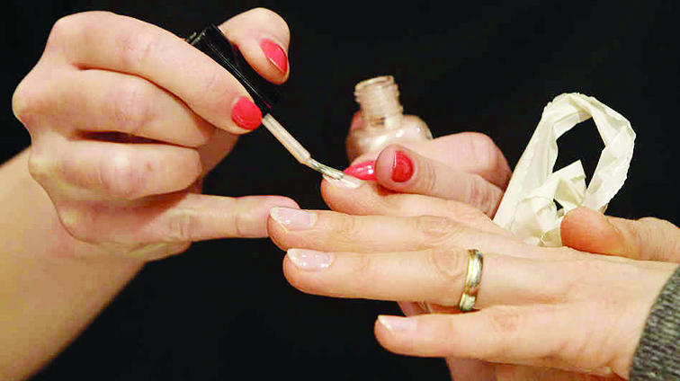 breathable-nail-polish-a-hit-with-muslim-women-arab-news