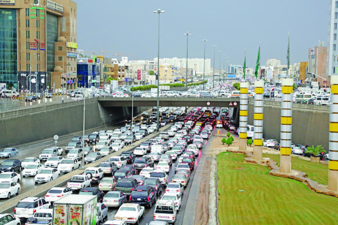 Rains Cause Massive Traffic Jams In Riyadh | Arab News