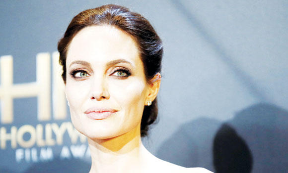 hats-off-cancer-experts-laud-jolie-arab-news