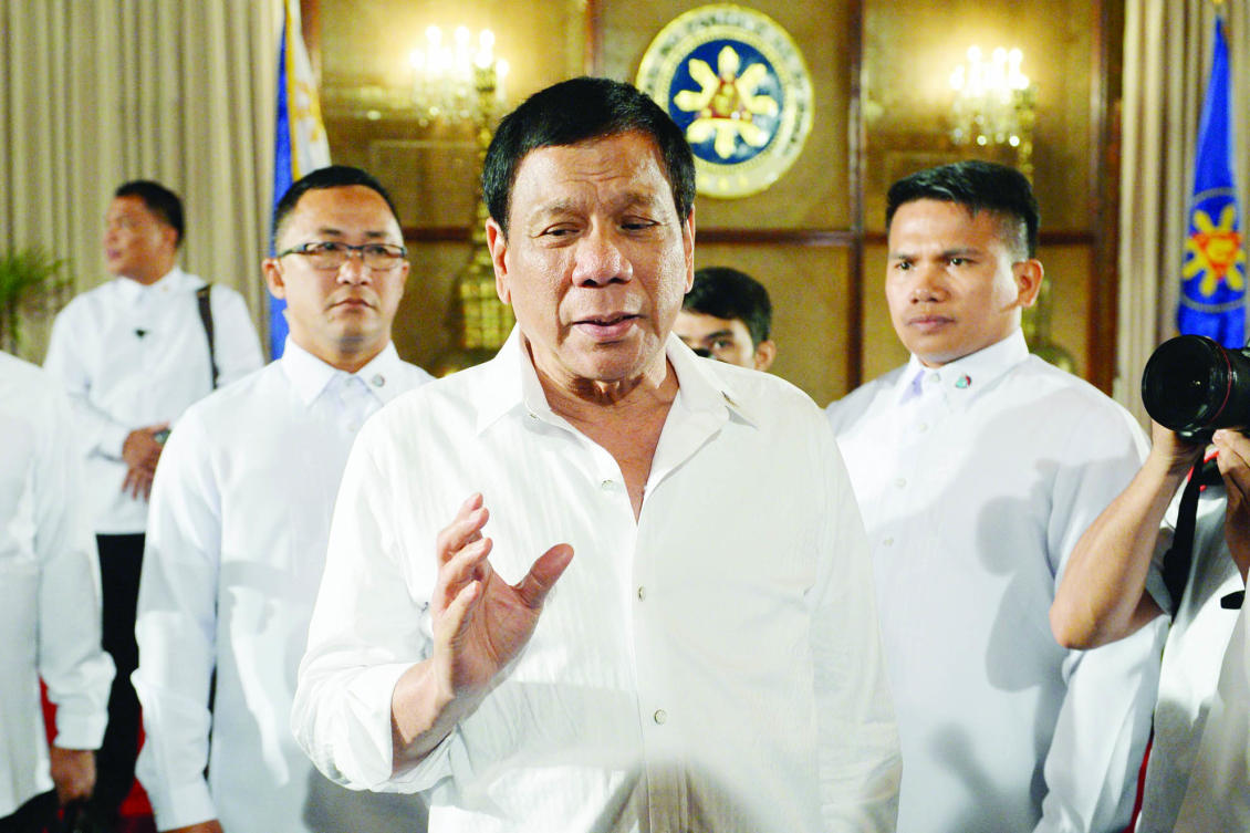 Duterte: Chinese ships allowed to survey Philippine territory | Arab News