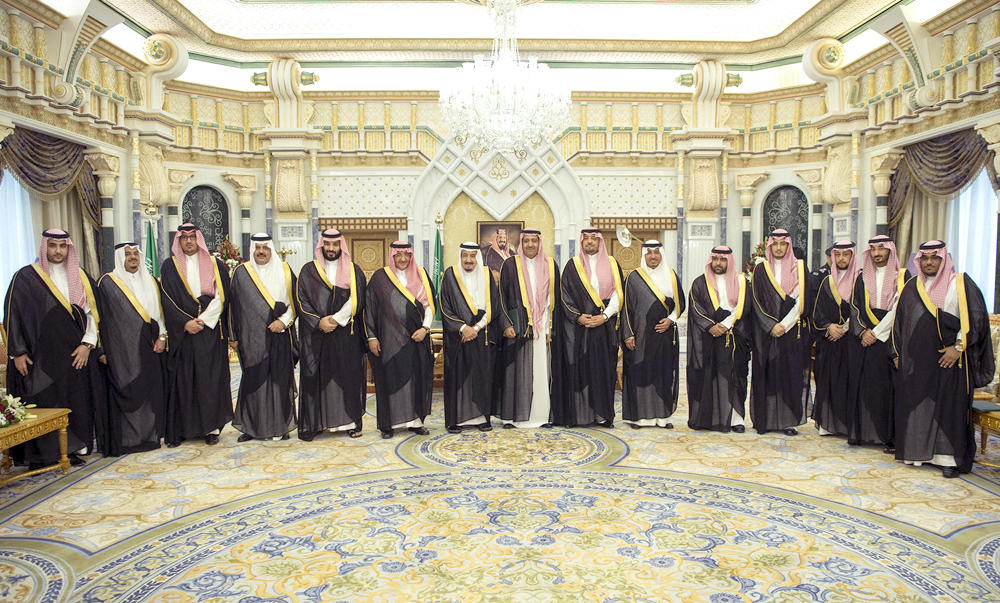 New Saudi government appointees sworn in | Arab News