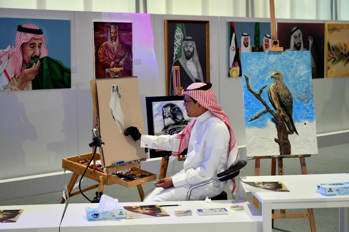 Falcon sales take flight at Riyadh show | Arab News