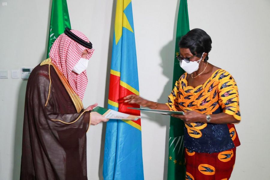 The agreement was signed by the Saudi Arabia’s Minister of State for African States Affairs, Ahmed bin Abdul Aziz Kattan, and Minister of Foreign Affairs and International Cooperation of the Democratic Republic of the Congo, Mary Tumba, in the capital Kinshasa. (SPA)
