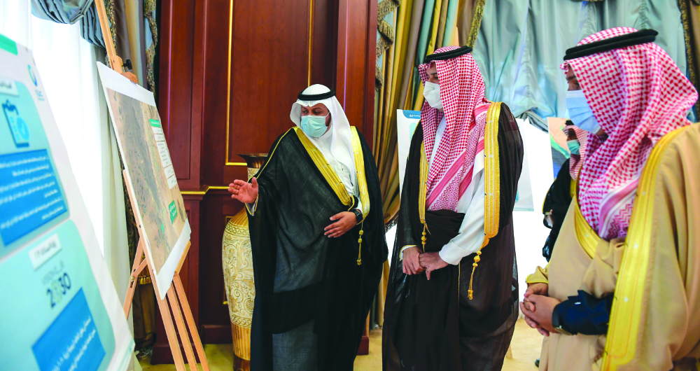 Madinah Gov. Prince Faisal bin Salman on Tuesday launched two development projects worth SR126 million in Yanbu governorate. (SPA)