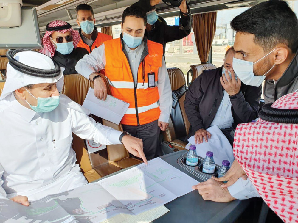 Saudi Transport Minister Saleh bin Nasser Al-Jasser meeting with engineers during his inspection tour of major railway projects in Jubail on Feb. 4, 2021. (SPA)