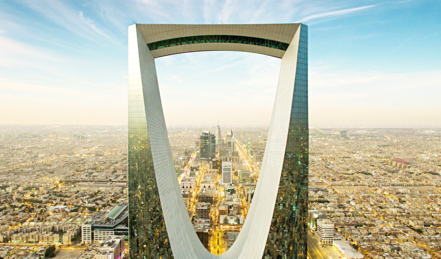 Theplace Sky Bridge Kingdom Tower In The Saudi Capital Riyadh Arab News