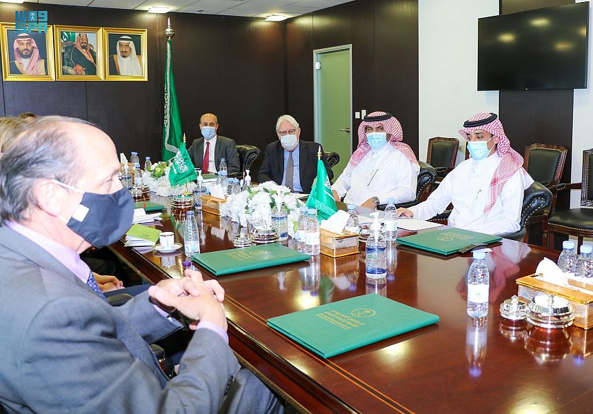 UN envoy to Yemen Martin Griffiths and US envoy to Yemen Tim Lenderking meet Saudi Arabia’s ambassador to Yemen Mohammed bin Saeed Al-Jaber in Riyadh. (SPA)