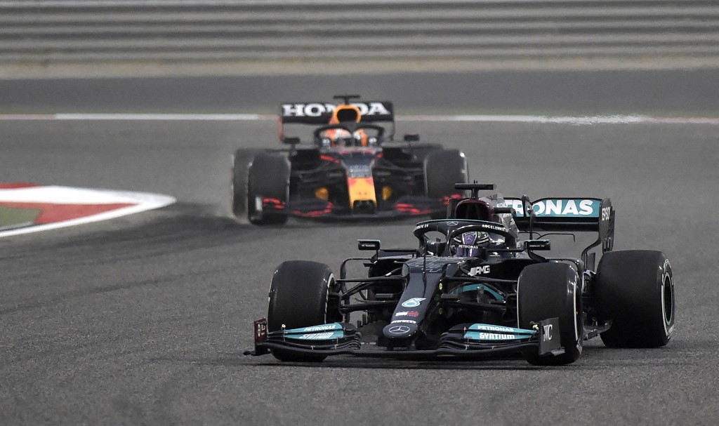 How The Hamilton Verstappen Rivalry And Netflix Breathed New Life Into Formula 1 Racing Arab News