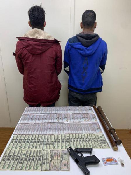 Two Syrian suspects, who killed Lebanese father in Feb. 7, arrested Tuesday by ISF officers who seized with them hashish, murder weapon and counterfeit currency (Twitter)