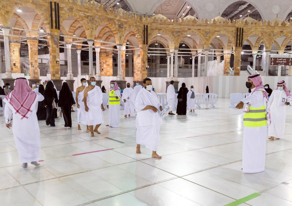 Nowhere is this more evident during the holy month than in the halls of the Grand Mosque in Makkah, where volunteers from the public and private sectors and charities work tirelessly to maintain it and serve pilgrims from around the world. (SPA)