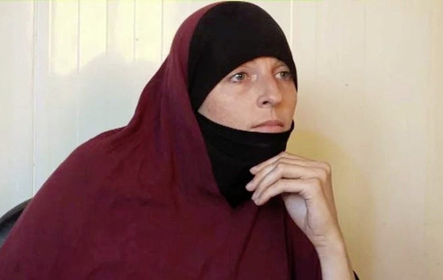 Lisa Smith, 38, traveled to Syria several years ago to allegedly become the second wife of British Daesh soldier Sajid Aslam. (Screenshot/YouTube)