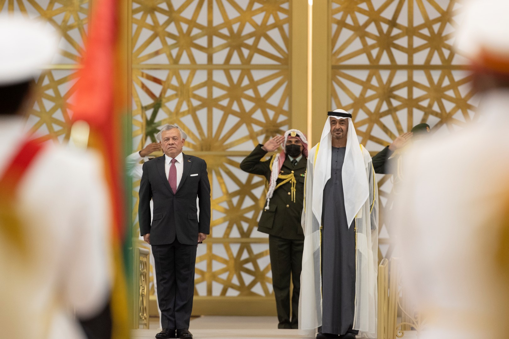 Abu Dhabi Crown Prince Sheikh Mohammed bin Zayed receives Jordan’s King Abdullah II in the UAE capital. (WAM)