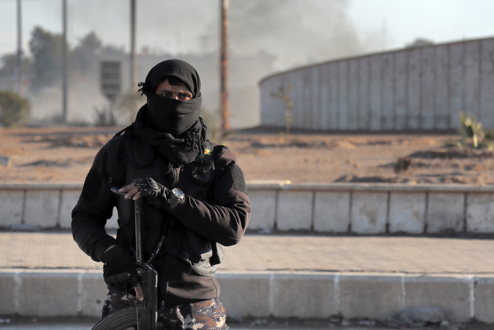 Around 100 Daesh fighters attacked Ghwayran prison in Hasakeh on Jan. 20, in their biggest military operation since their "caliphate" was defeated in 2019. (AFP)