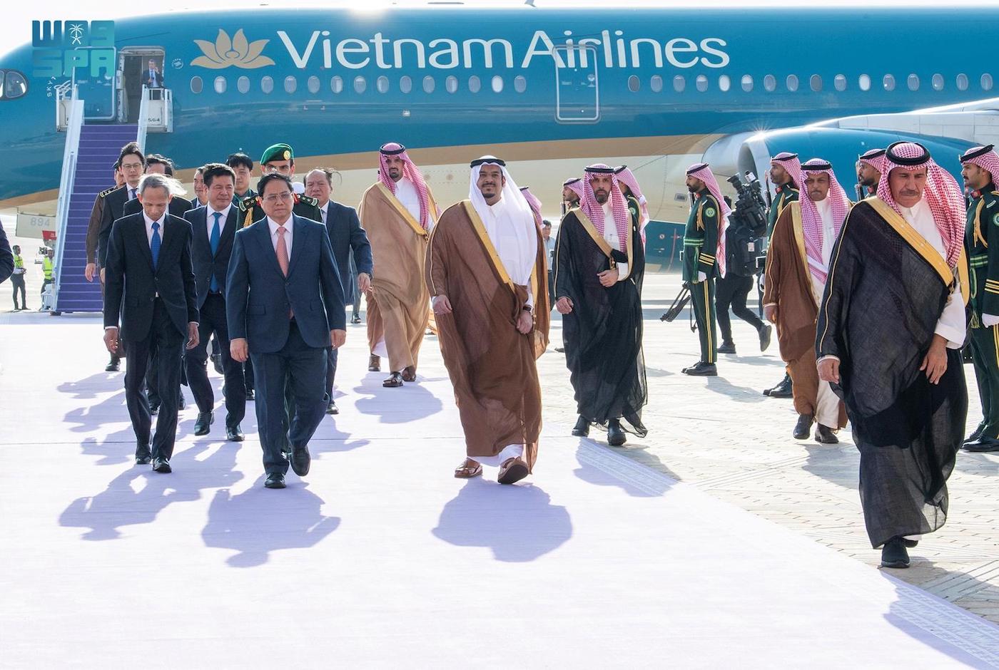 Saudi Crown Prince Receives Singaporean Prime Minister In Riyadh Arab News 4331