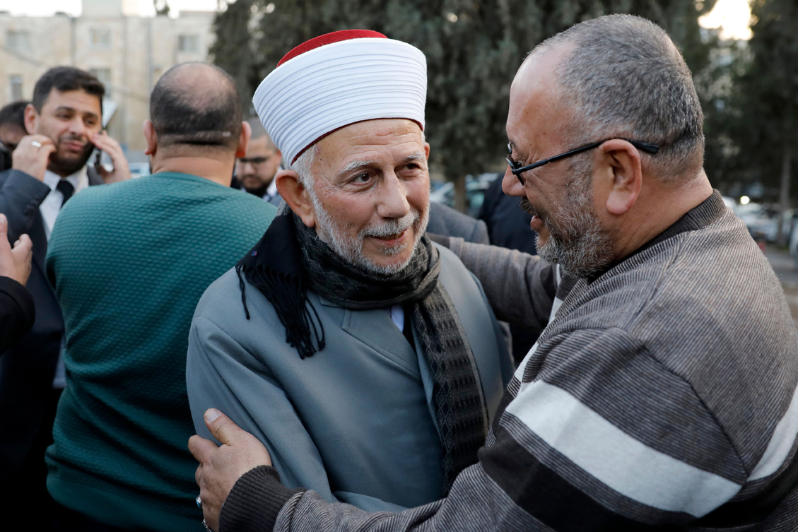 Israel Arrests Muslim Cleric At Al Aqsa Arab News