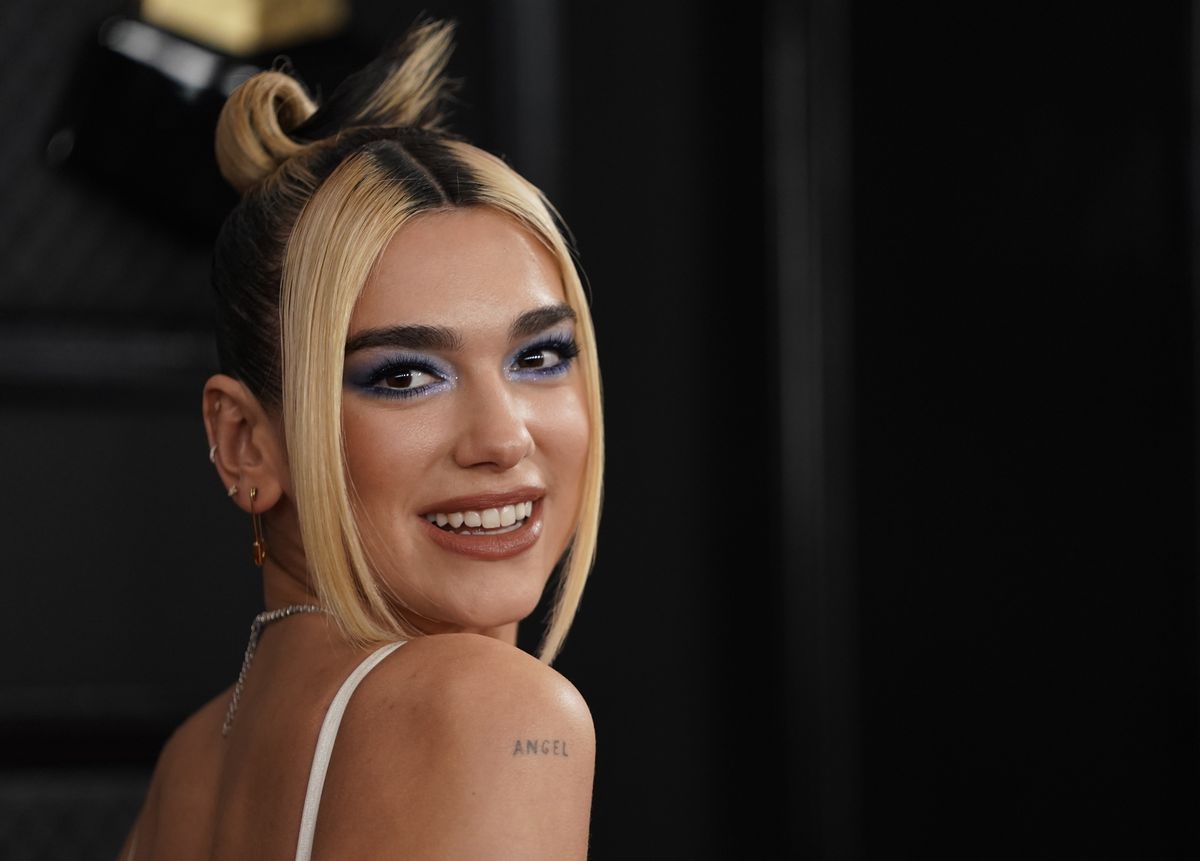 Dua Lipa blasts group that condemned her for Mideast stance Arab News