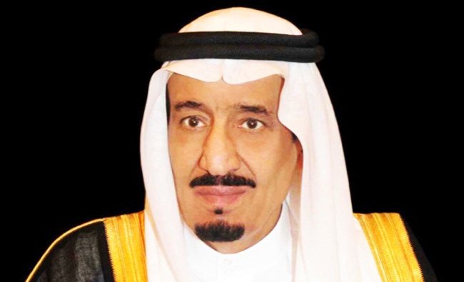 العاهل السعودي الملك سلمان بن عبد العزيز يتلقى مكالمات من قادة عرب تهنئته بنجاح مناسك الحج