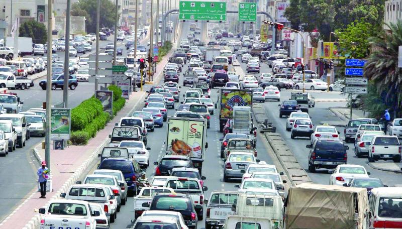 Signal failure causes traffic jam in Jeddah streets | Arab News