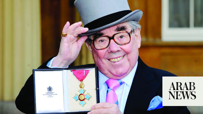 British comedy great Ronnie Corbett dies aged 85 Arab News