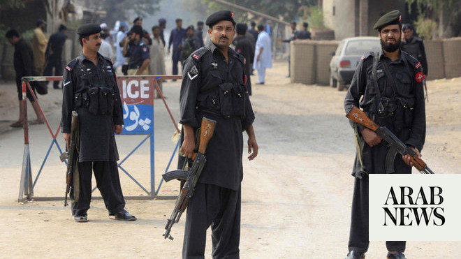 Militants Kill 3 Police Officers In Bomb Attack | Arab News