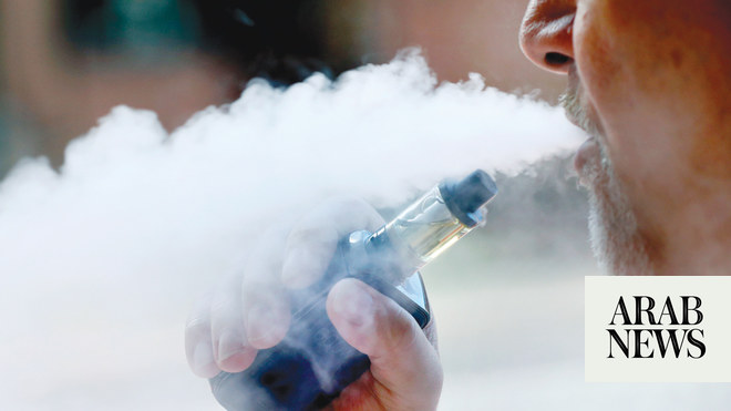 Saudi doctor warns of e cigarette risks after US ban over vaping