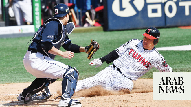 Baseball back as professional sports return to South Korea