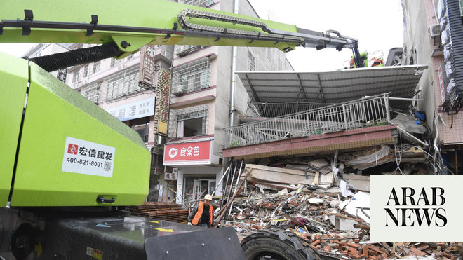 Hopes dim for finding China building collapse survivors | Arab News