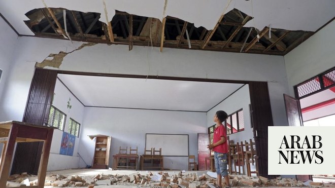 Powerful Earthquake Shakes Indonesia S Sumatra Kills 1 Arab News   3469926 1964053065 