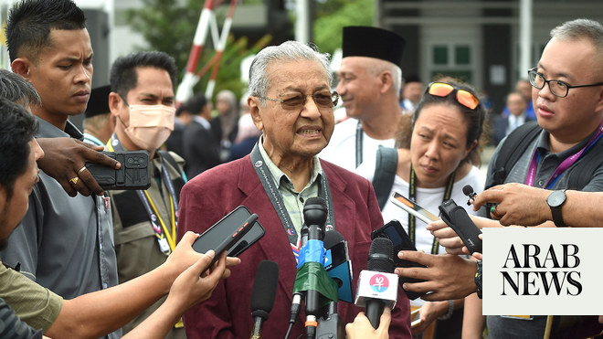 At 97, Malaysia’s Mahathir Makes Last Election Hurrah | Arab News