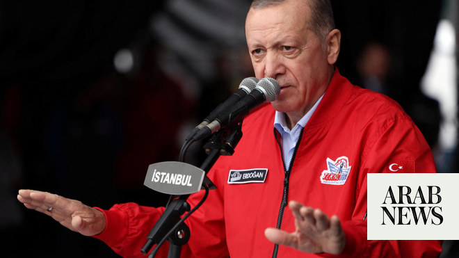 Erdogan unveils Turkiye’s first astronaut on election trail