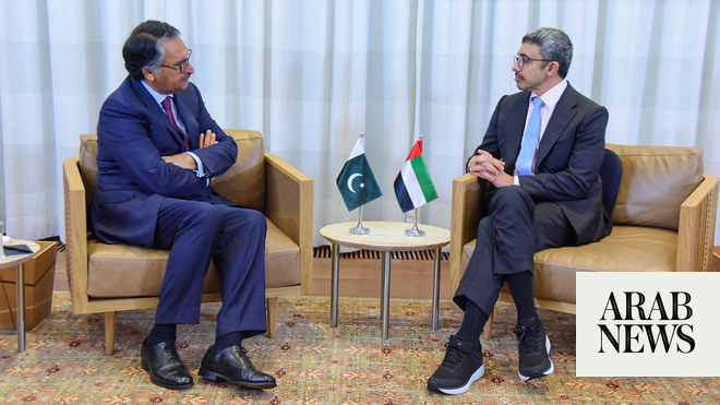 Pakistan, UAE Discuss Strengthening Cooperation, Investment Projects ...