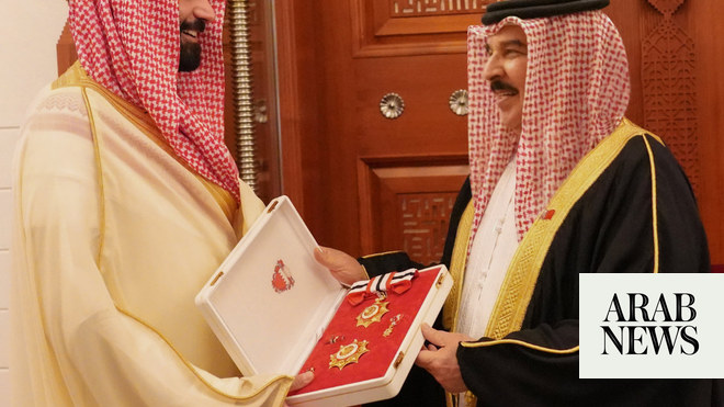 Bahraini king bestows Saudi envoy with Order of Bahrain-First Class