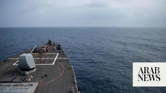 Houthis launch ‘largest’ Red Sea attack against US Navy | Arab News