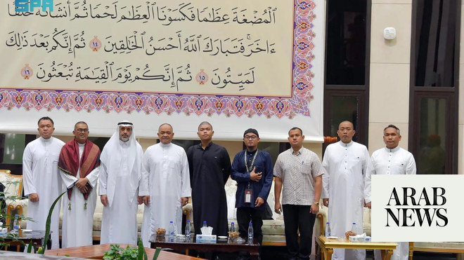 Malaysian army chief tours King Fahd Complex for the Printing of the Holy Qur’an