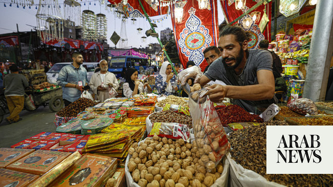 مصر تعمل على تأمين المواد الغذائية المخفضة لشهر رمضان