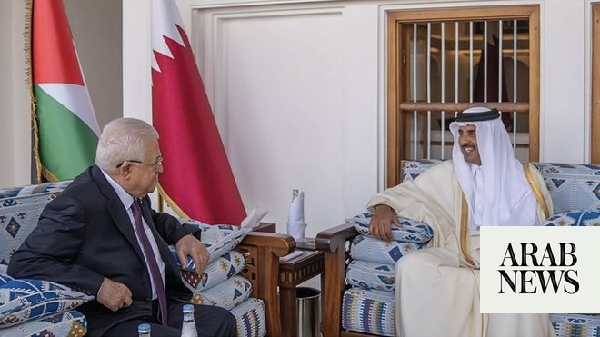 Palestinian president discusses latest Gaza developments with Qatari emir in Doha