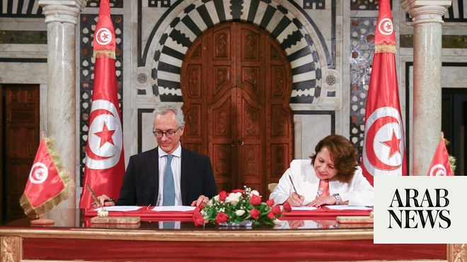 أكوا باور توقع عقداً لمشروع الهيدروجين الأخضر الكبير في تونس