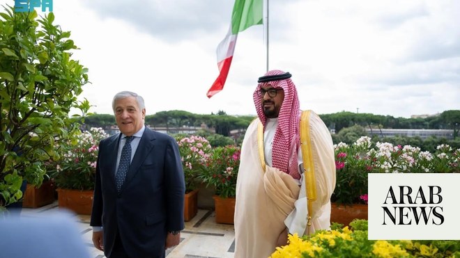 وزير الاقتصاد السعودي يجتمع مع مسؤول إيطالي كبير