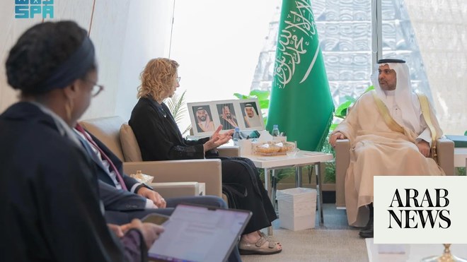 وزير الصحة السعودي يجتمع مع المدير العام لبرنامج الأمم المتحدة للبيئة