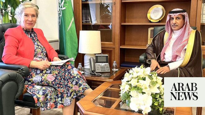 Saudi minister meets Swiss ambassador