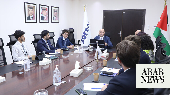 British students from top UK universities meet with Jordanian officials to discuss education tourism opportunities