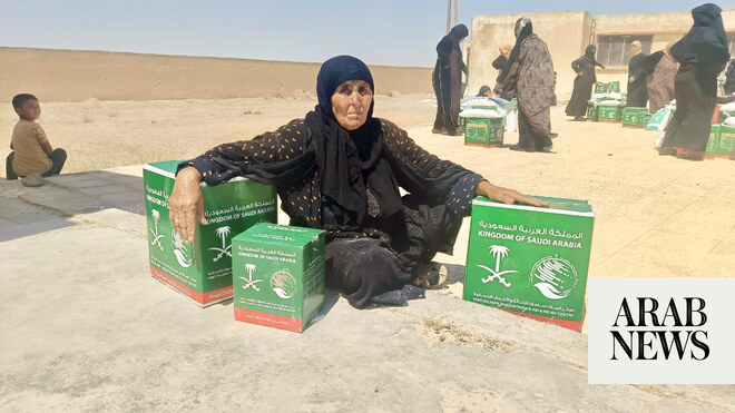 Saudi aid agency distributes food baskets in Syria