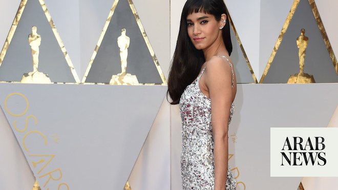 Oscars 2017: Syrian Refugee Hala Kamil in Brandon Maxwell on the Red Carpet