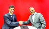 Ahmed Al-Anqari, CEO of Salam (left) with Ajay Goyal, group vice president, Oracle Communications.