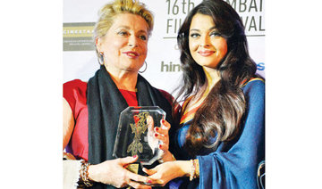 Deneuve ‘touched’ by Bollywood award