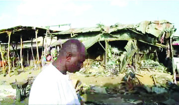 Female suicide bombers kill 24 at Nigerian mosque