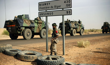 Gunmen kill 12 Niger gendarmes in attack near Mali border