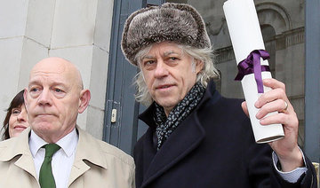 Bob Geldof returns award in protest against Suu Kyi for allowing persecution of Rohingya