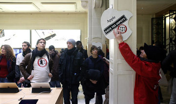 Activists occupy Paris Apple store over EU tax dispute