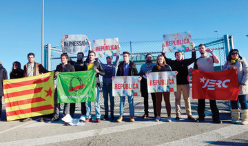 Four Catalans kept in Spanish jail; 6 others freed on bail